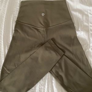 LULULEMON ALIGN PANT II 25” size 2
